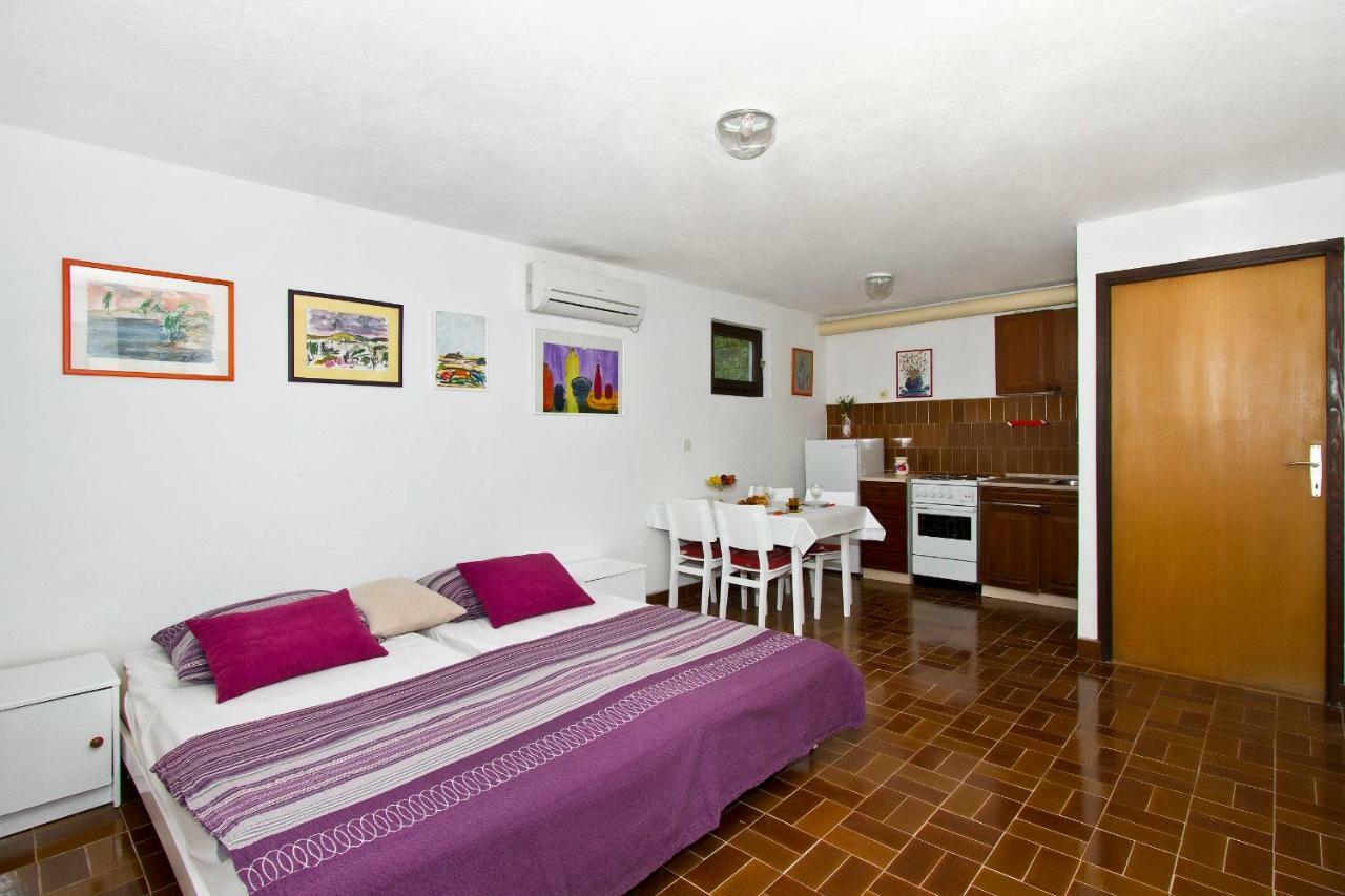 Apartments Maestro Stomorska Εξωτερικό φωτογραφία