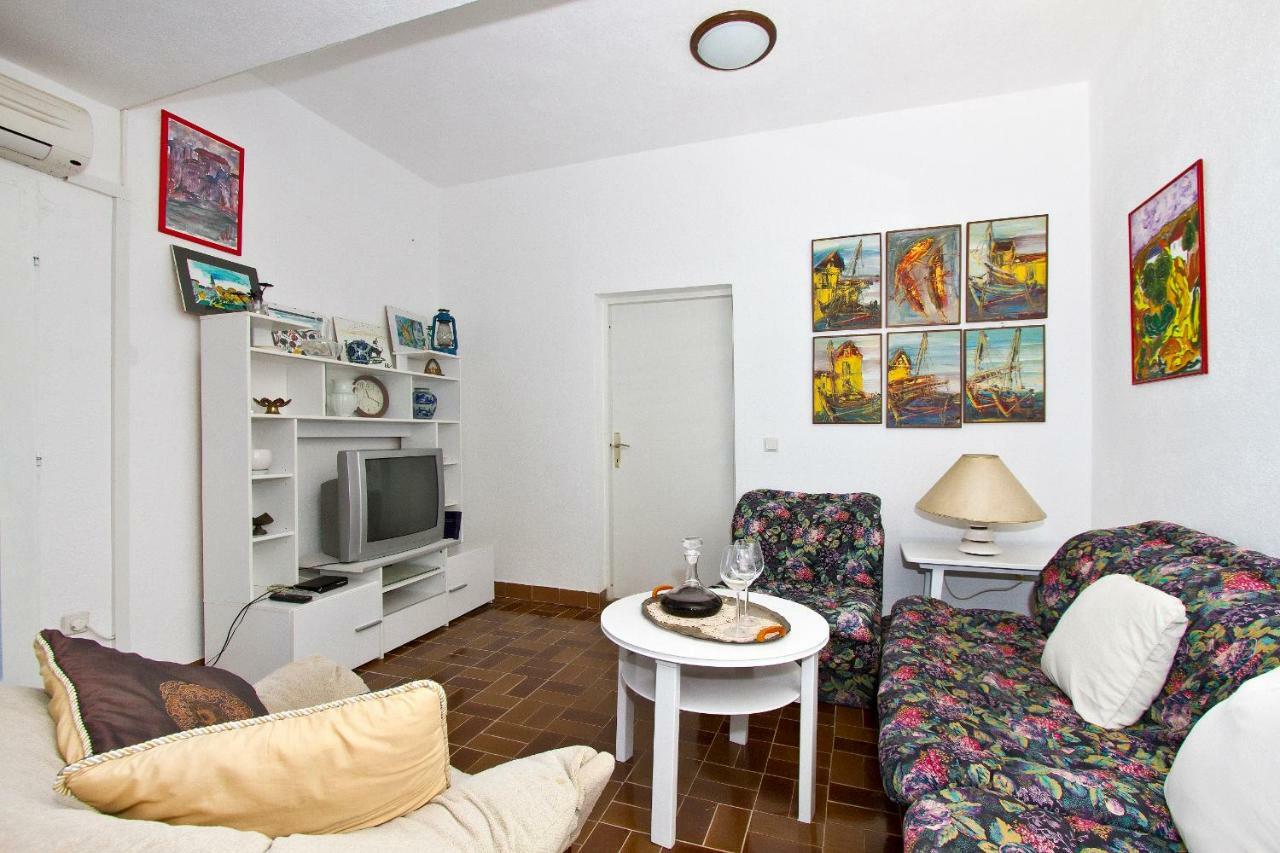 Apartments Maestro Stomorska Εξωτερικό φωτογραφία